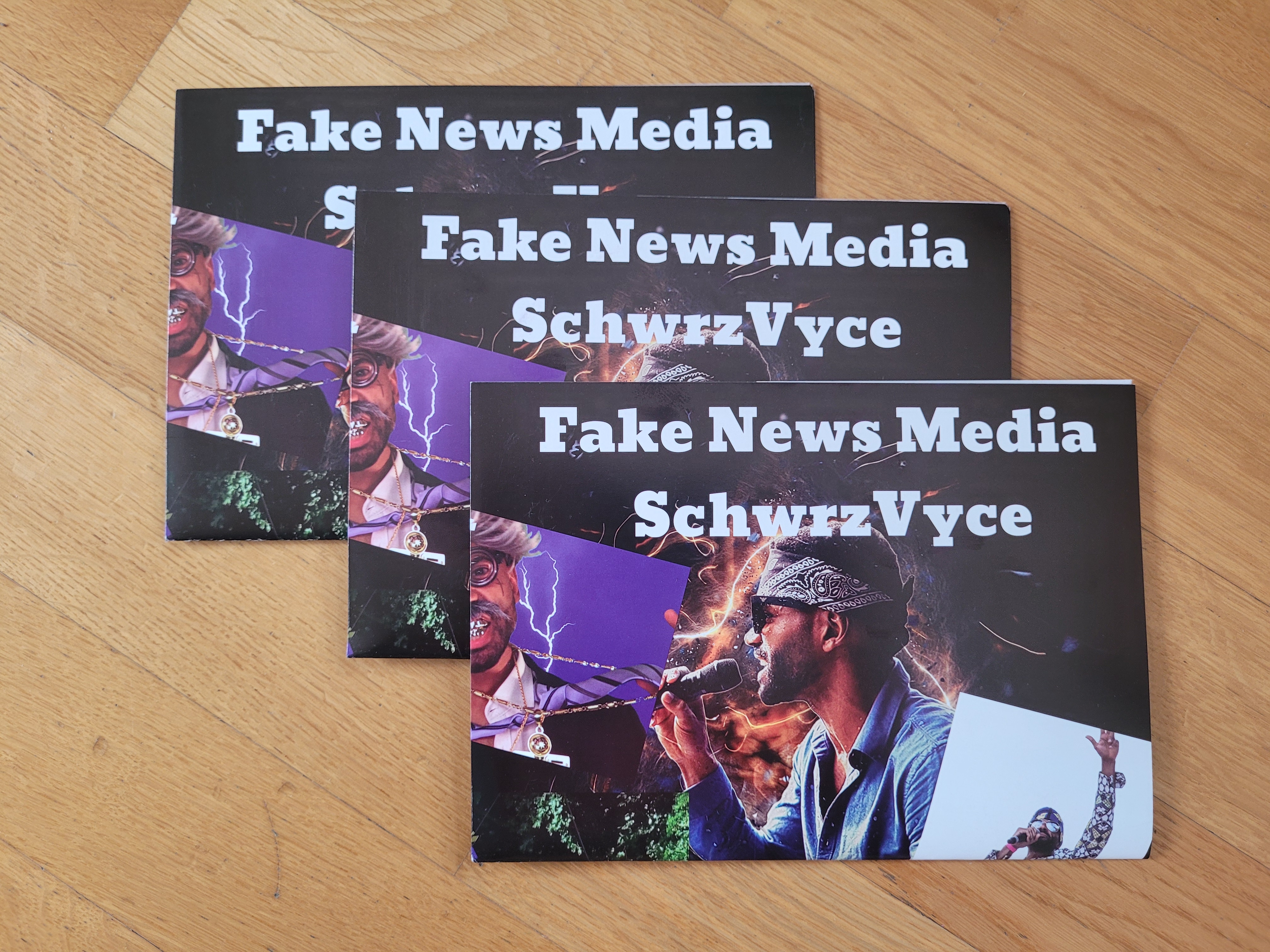 3x Fake News Media (Album) - handsigniert mit Poster